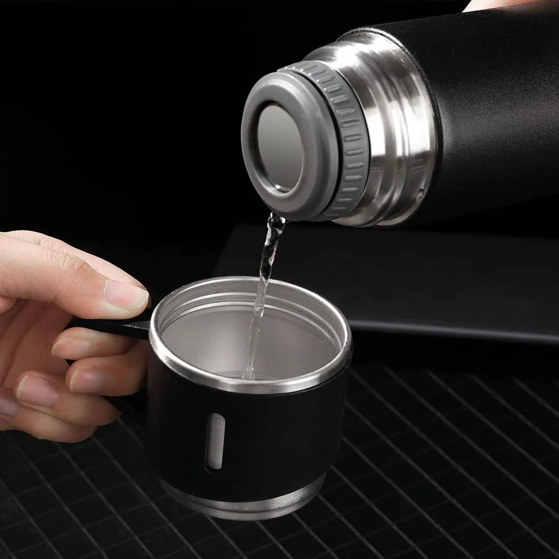 Thermos With Cups Double Wall Stainless Steel 500ml Vacuum Flask - Black — photo 2