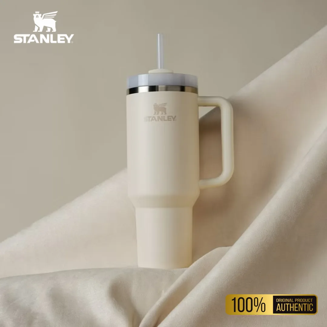 The Quencher H2.0 Flowstate™ Tumbler Stanley Cup - White
